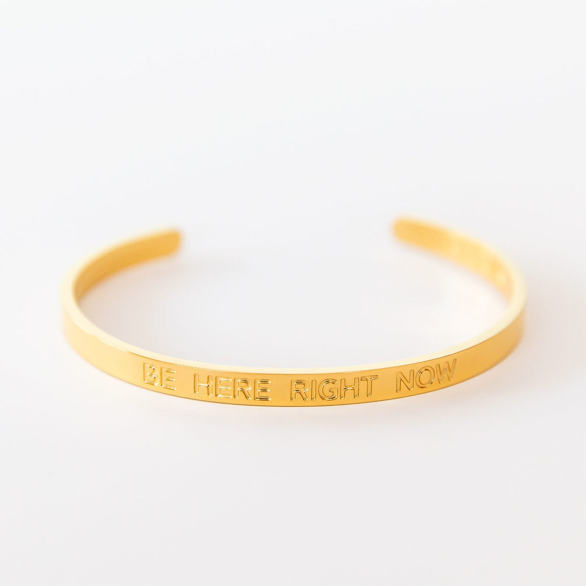 Armreif mit Gravur | vergoldet | Be here right now