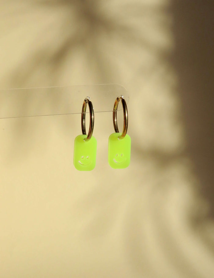 Eckige Neon Smiles Creolen aus Edelstahl
